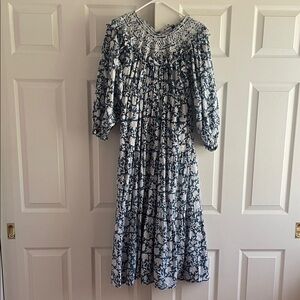 Madison Matthews Blue and White Floral Long Sleeve Dress